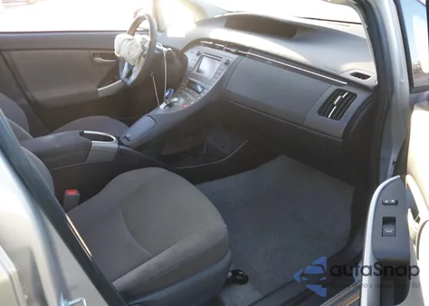 2015 Toyota Prius Two z USA, uszkodzony, nr VIN JTDKN3DU5F1883301